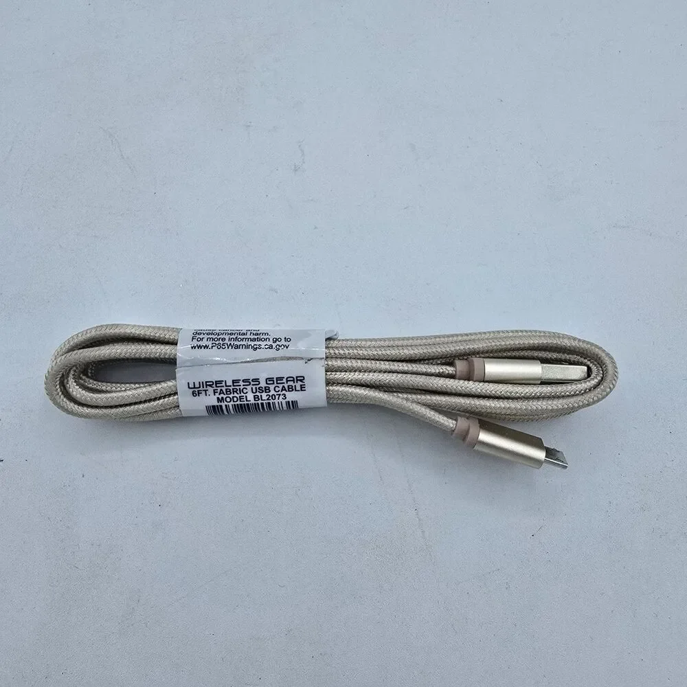 Wireless Gear 6 ft micro usb sync and charge cable. Fabric material.